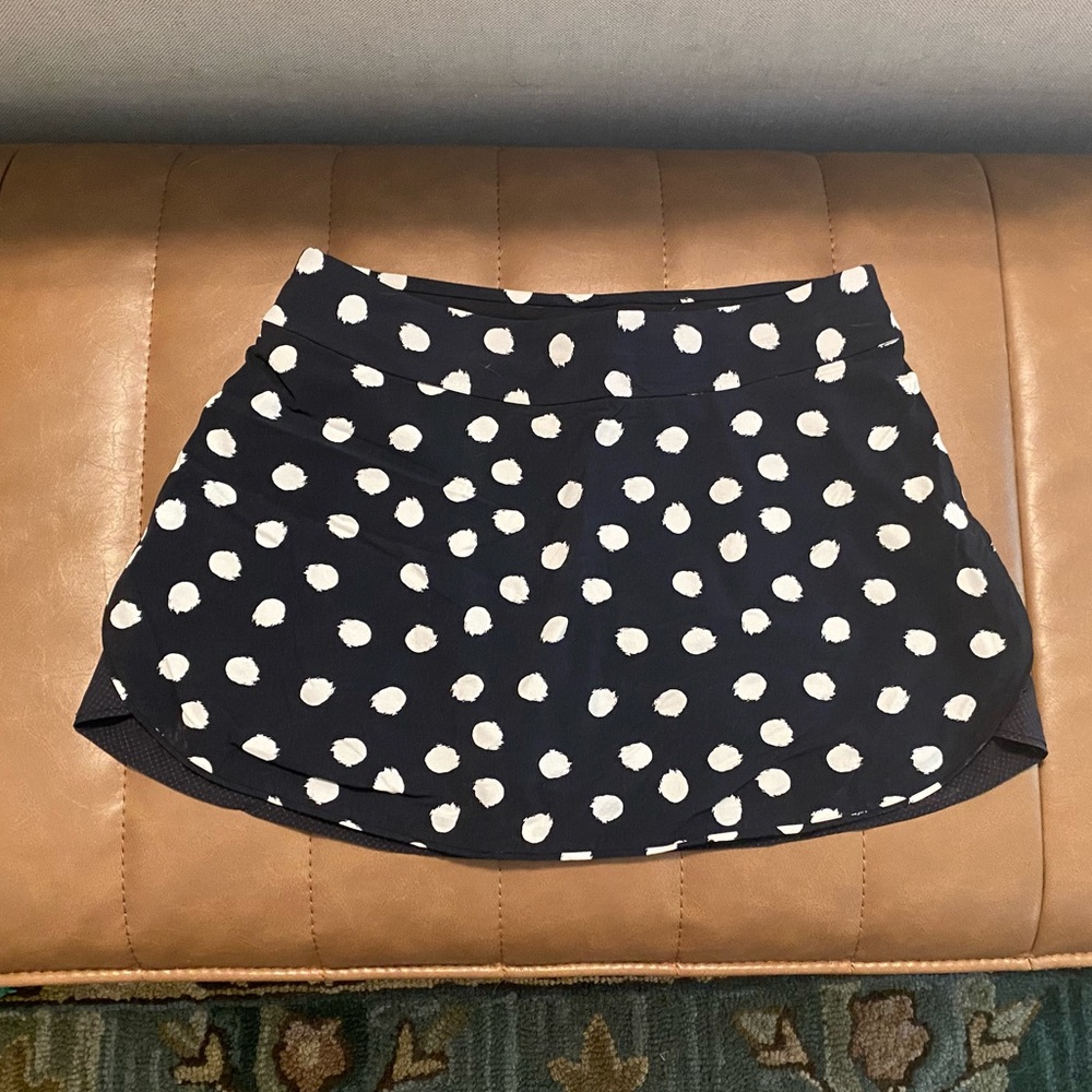 Rare outdoor voices exercise skort 3 inch polka dot